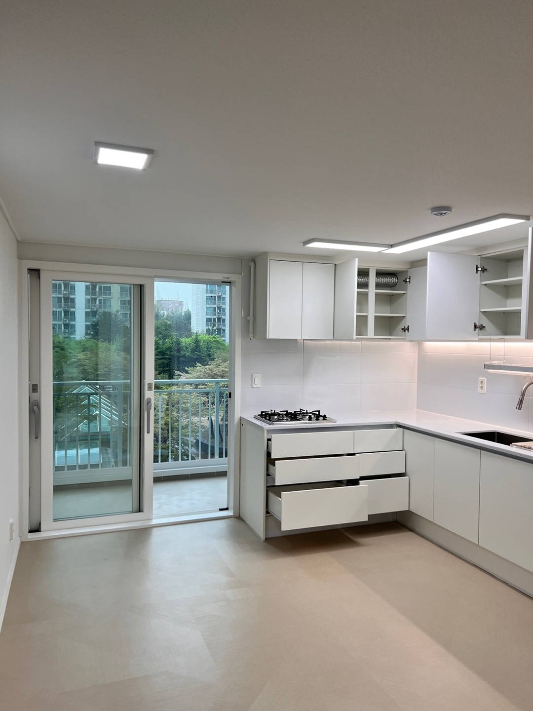 /user/j/jieum/editor/2407/996d59052c25452f6c0f1d61bb80a89b_1721822211_0662.jpg 이미지크게보기