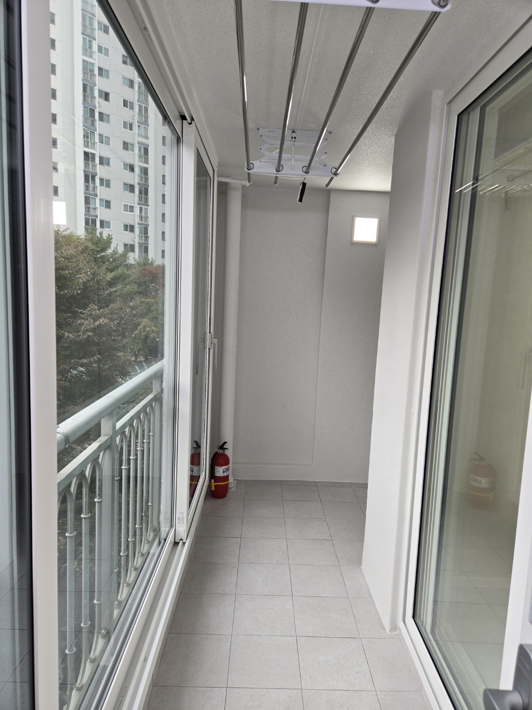 /user/j/jieum/editor/2411/4d42a101416f9f1004cd42e046f5843c_1732529166_5309.jpg 이미지크게보기